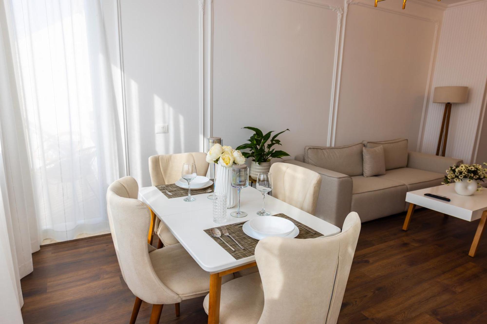 Luxury Rooftop In Astir Apartament Tirana