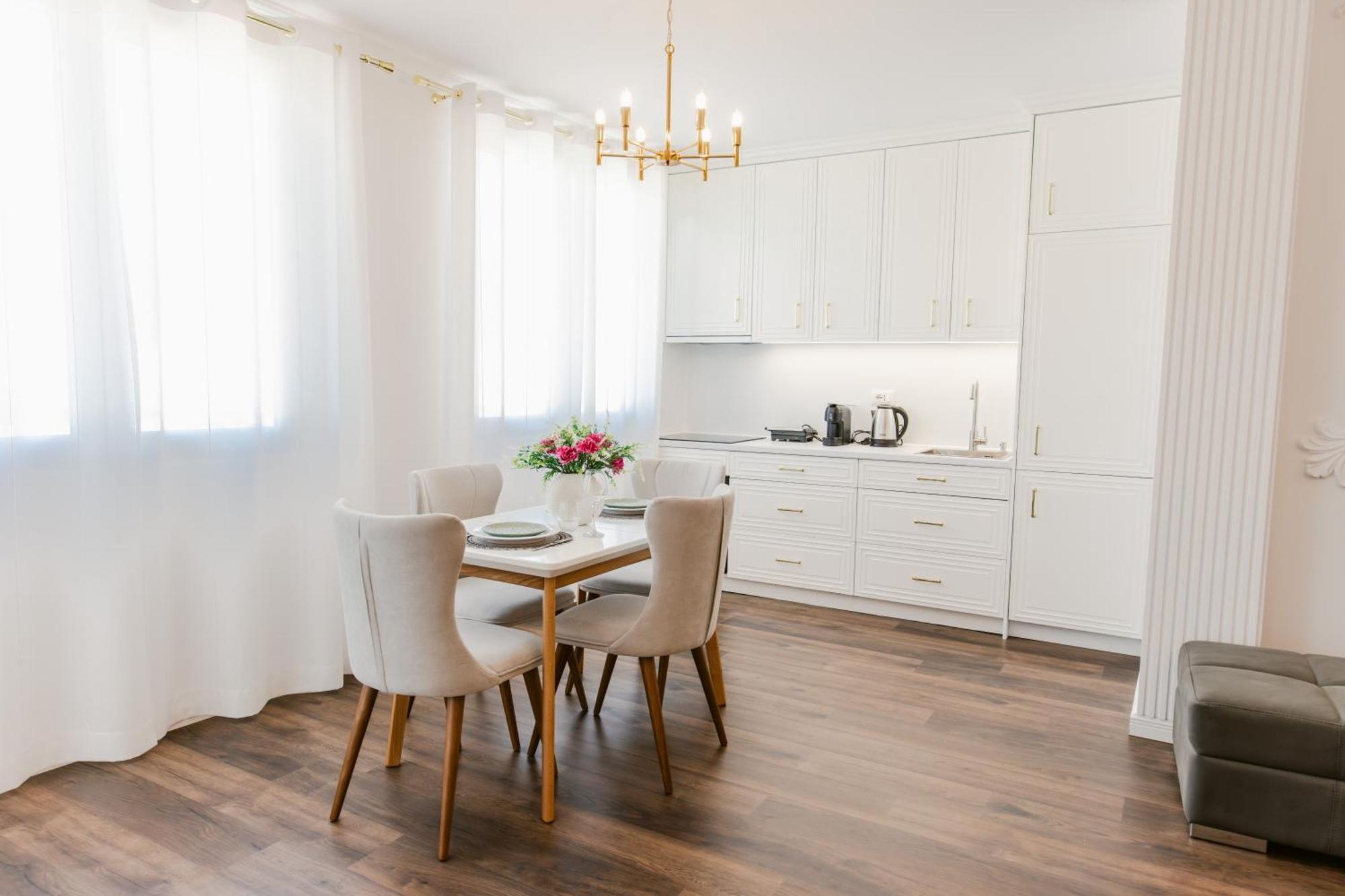 Luxury Rooftop In Astir Apartament